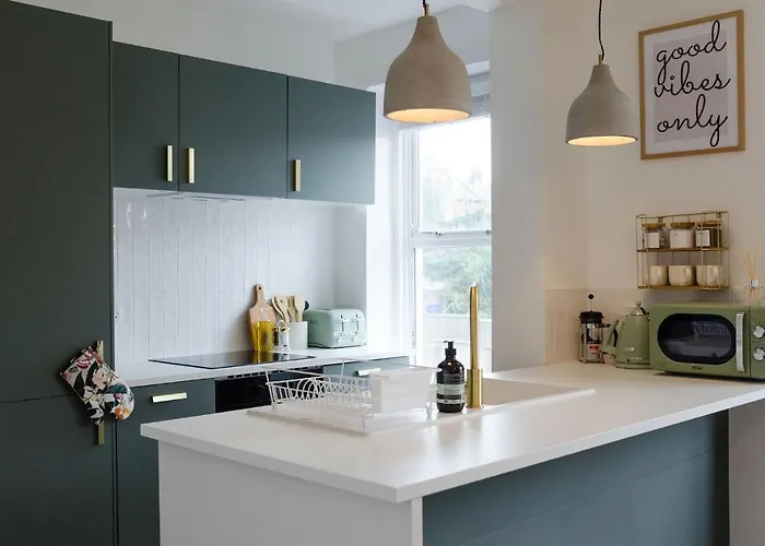 Central Chic Margate Apartment, Edge Of Old Town!