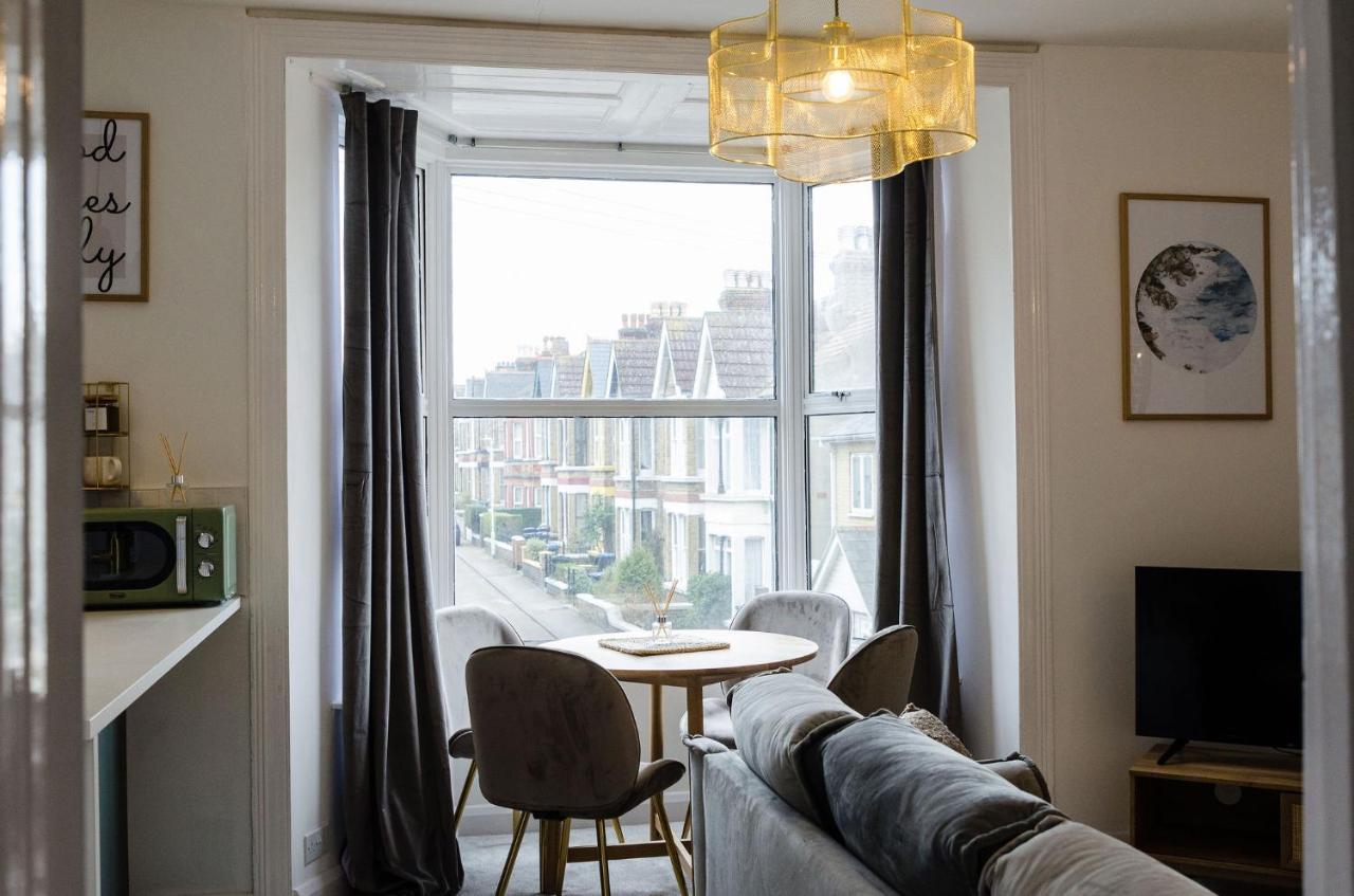 Chic Apartment, Edge Of Old Town! *